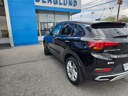 Used 2023 Buick Encore GX Preferred w/ Cold Weather Comfort Package image 5