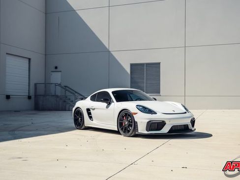 Used 2018 Porsche 718 Cayman GTS RWD image 47