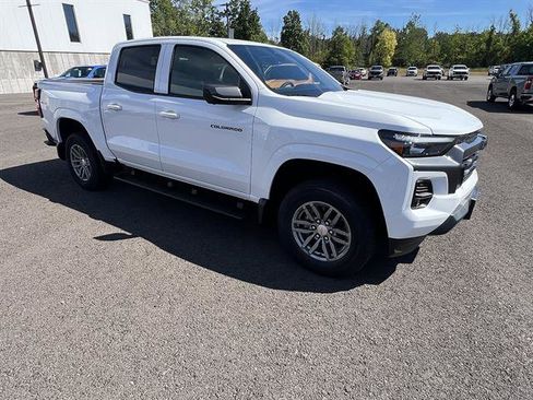 New 2026 Chevrolet Colorado LT w/ LT Convenience Package AWD/4WD image 7