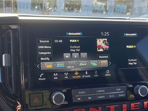 Used 2025 Nissan Frontier PRO-4X w/ Tow Package image 15