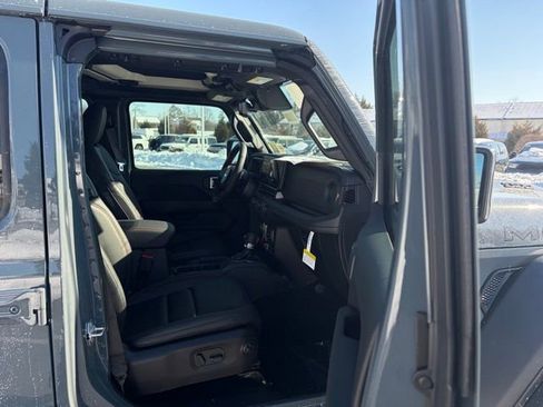 New 2026 Jeep Wrangler Unlimited Rubicon 392 w/ Quick Order Package 27X Moab AWD/4WD image 30