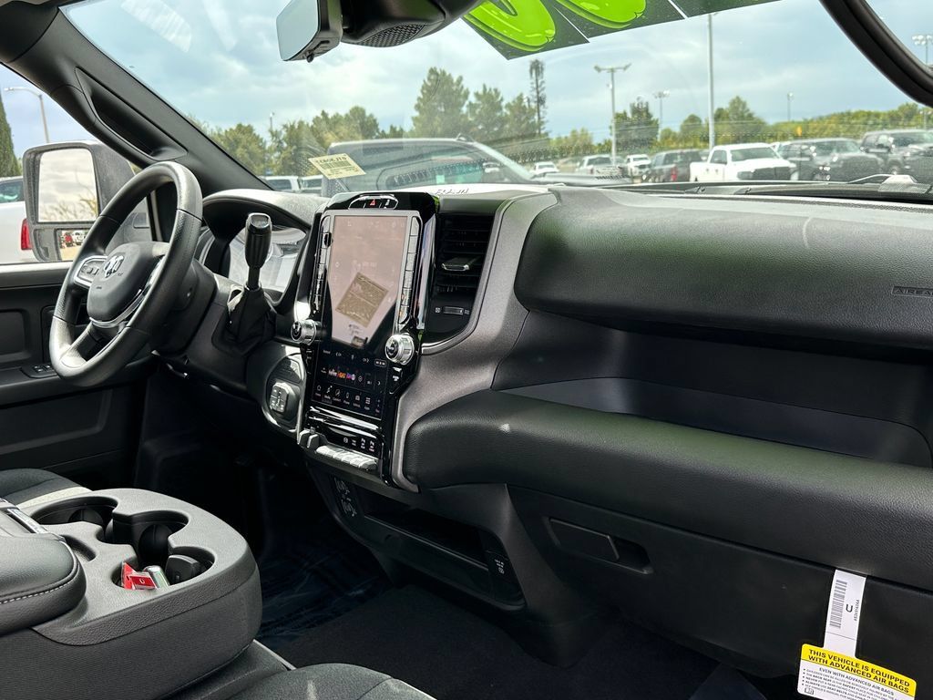 New 2026 RAM 3500 Tradesman AWD/4WD image 10