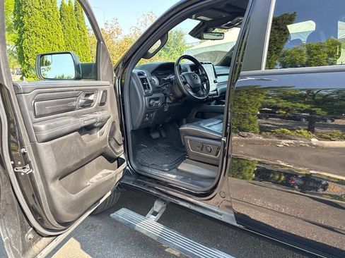 Used 2022 RAM 1500 Limited AWD/4WD image 23