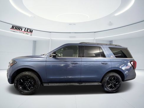 Used 2022 Ford Expedition Timberline image 6