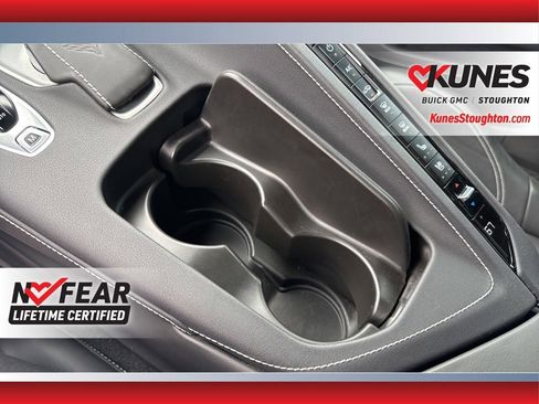 Used 2022 Chevrolet Corvette Stingray Preferred Conv w/ Z51 Performance Package RWD image 42