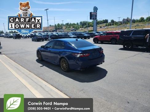 Used 2024 Toyota Camry SE w/ Convenience Package FWD image 9