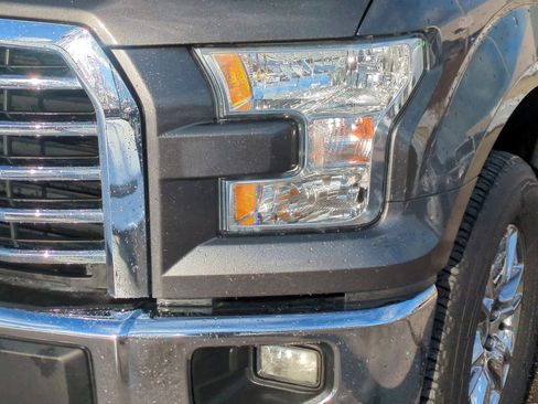 Used 2017 Ford F150 XLT w/ Equipment Group 302A Luxury image 11