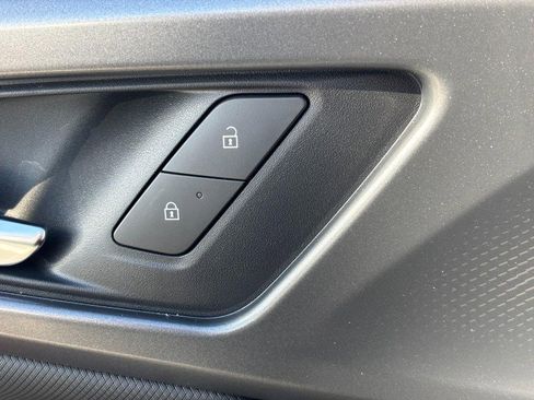 New 2026 Chevrolet Equinox EV RS image 21