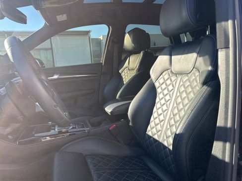 Used 2024 Audi SQ5 Premium Plus w/ Premium Plus Package image 19