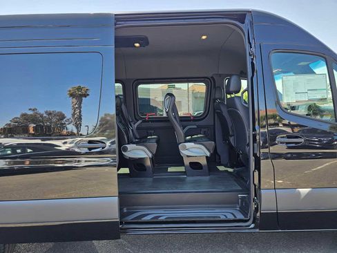 Used 2024 Mercedes-Benz Sprinter 3500 image 12