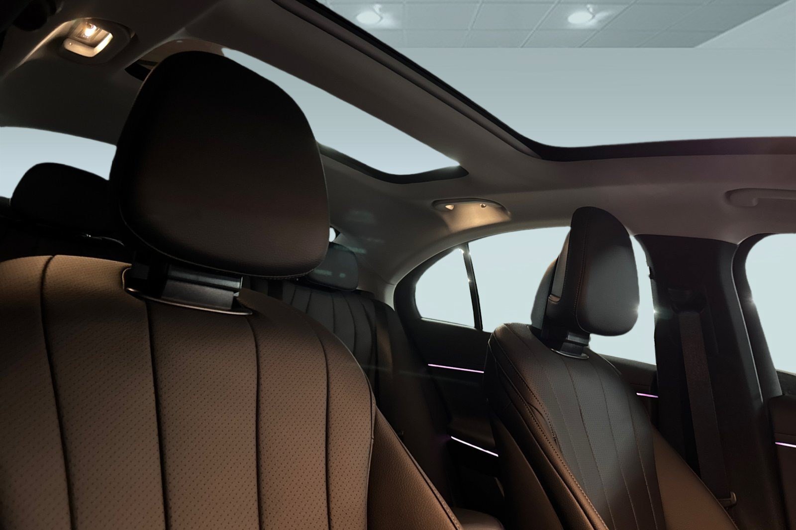 New 2026 Mercedes-Benz E 450 4MATIC Sedan image 24