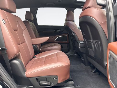 Used 2024 Kia Telluride EX w/ EX Captain's Chair Package AWD/4WD image 20