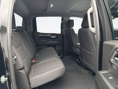 Used 2025 Chevrolet Silverado 1500 LT AWD/4WD image 18