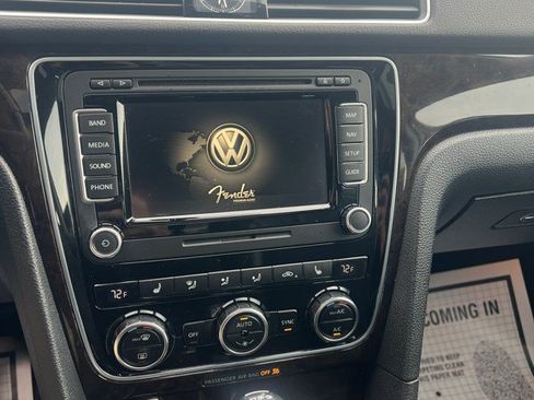 Used 2014 Volkswagen Passat TDI SEL Premium FWD image 11