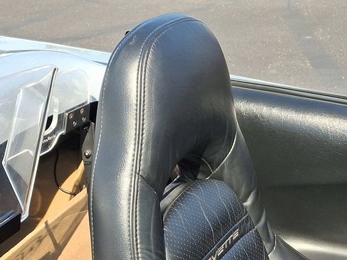 Used 2002 Chevrolet Corvette Convertible w/ Preferred Equipment Group2 image 13