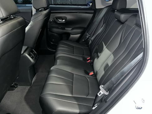 Used 2025 Acura ADX FWD image 22