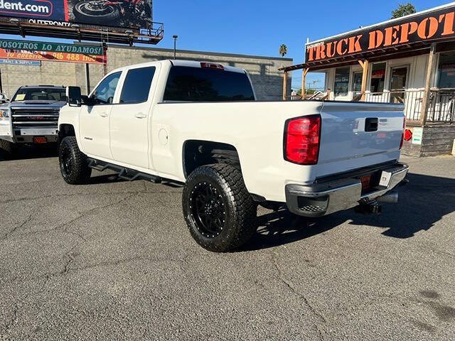 Used 2018 Chevrolet Silverado 2500 LT w/ LT Fleet Convenience Package AWD/4WD image 6