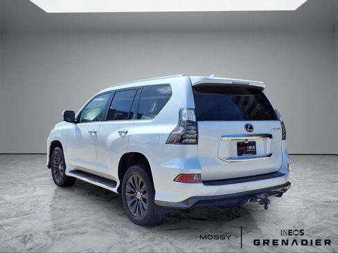 Used 2023 Lexus GX 460 Premium AWD/4WD image 2