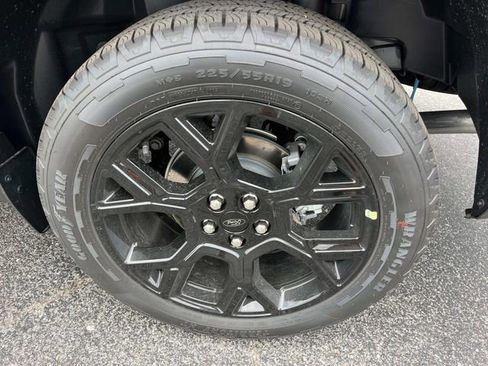 New 2025 Ford Maverick XLT w/ XLT Luxury Package image 13