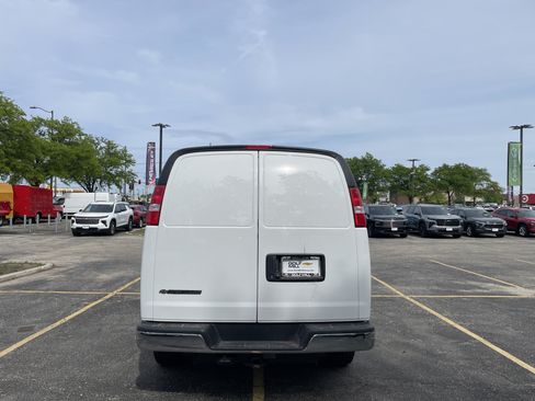 New 2025 Chevrolet Express 3500 Extended w/ Driver Convenience Package RWD image 6