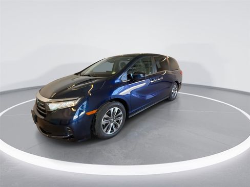 Used 2023 Honda Odyssey EX-L image 3