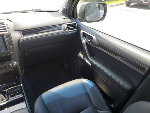 Used 2021 Lexus GX 460 Premium w/ Premium Package AWD/4WD image 6