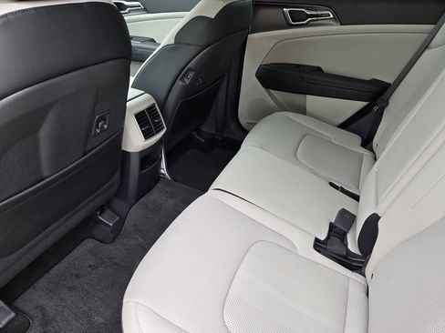 New 2026 Kia Sportage EX FWD image 22