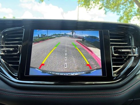 Used 2024 Dodge Durango GT AWD/4WD image 17