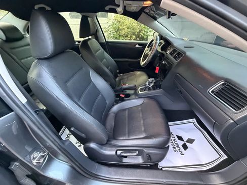 Used 2014 Volkswagen Jetta SE FWD image 31