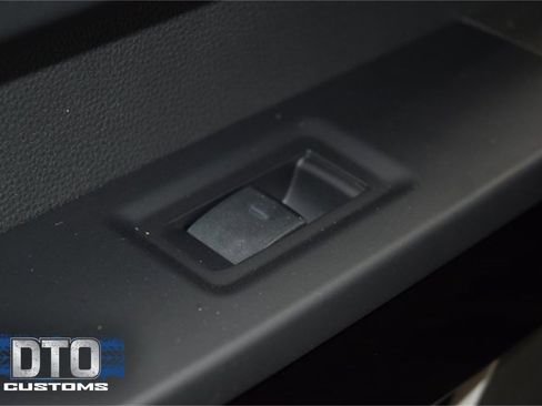 Used 2024 Toyota Tundra Limited image 41