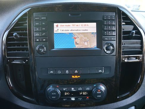 Used 2016 Mercedes-Benz Metris Passenger image 24