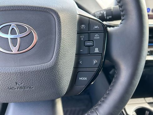 Used 2024 Toyota Prius XLE image 12