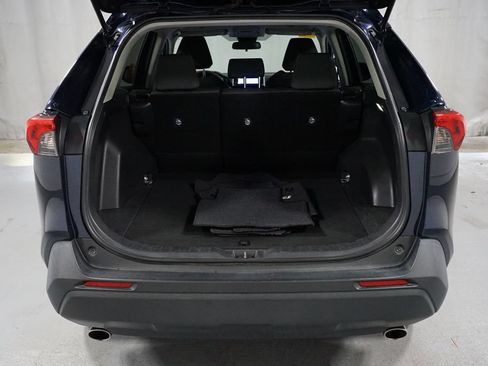 Certified 2023 Toyota RAV4 XLE FWD image 34