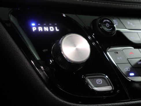 New 2026 Chrysler Pacifica Select image 29