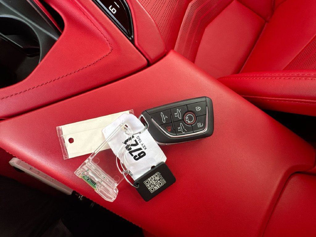 Used 2025 Chevrolet Corvette Z06 w/ Stealth Interior Trim Package RWD image 33