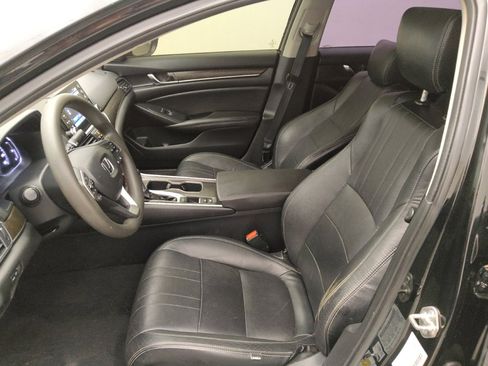 Used 2020 Honda Accord EX image 17