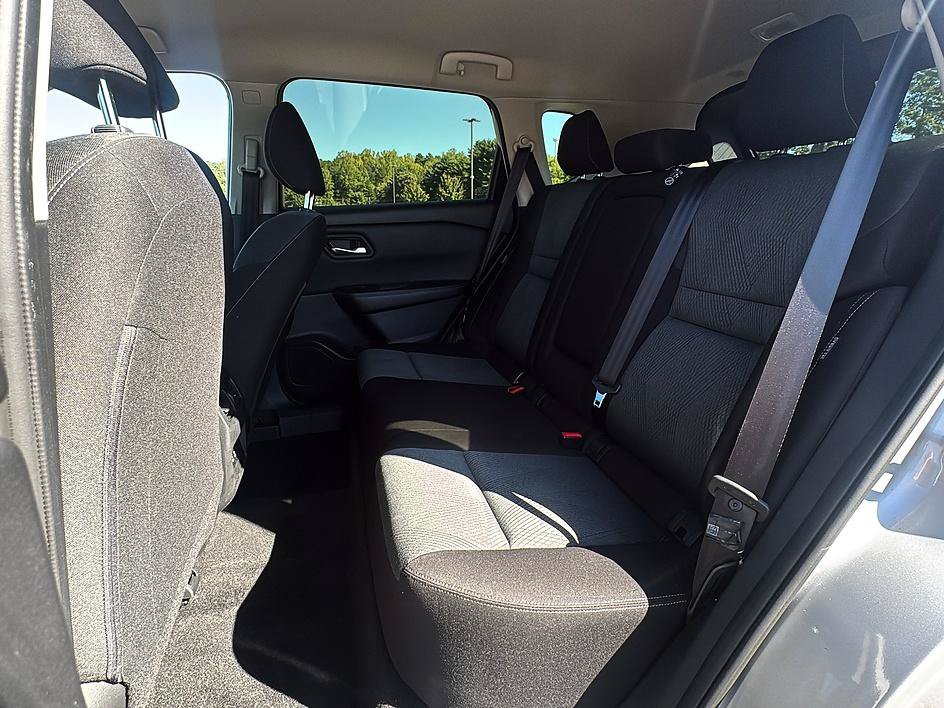 Certified 2025 Nissan Rogue SV AWD/4WD image 24