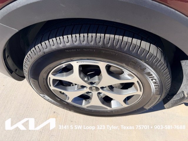 Used 2021 Kia Telluride EX w/ Towing Package AWD/4WD image 4