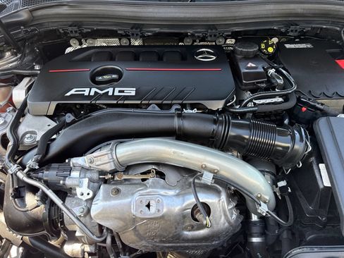Used 2023 Mercedes-Benz GLA 35 AMG 4MATIC image 42