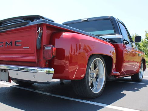 Used 1987 GMC Sierra 1500 2WD Regular Cab image 34