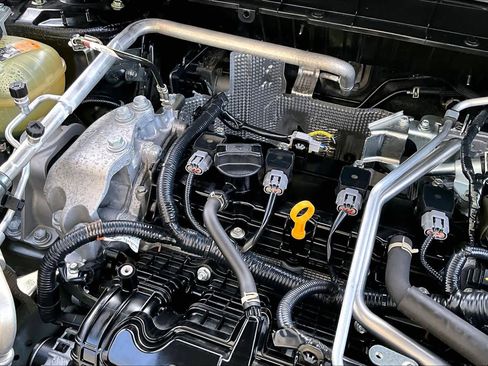 Used 2023 Mitsubishi Outlander ES image 32