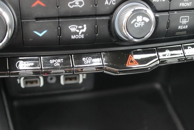Used 2025 Dodge Durango GT AWD/4WD image 10