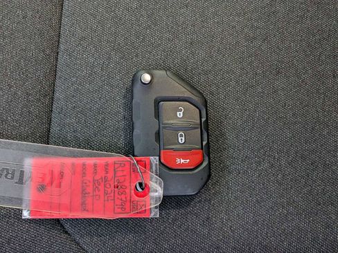 Used 2024 Jeep Gladiator Sport image 31