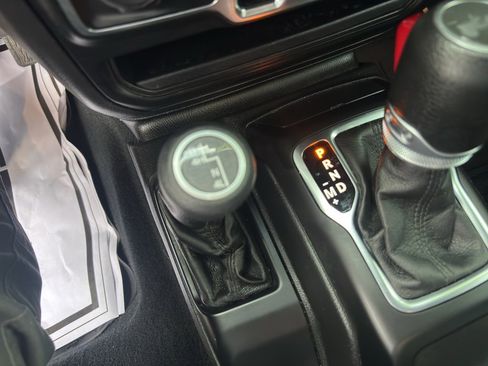 Used 2022 Jeep Wrangler Unlimited Sport image 12