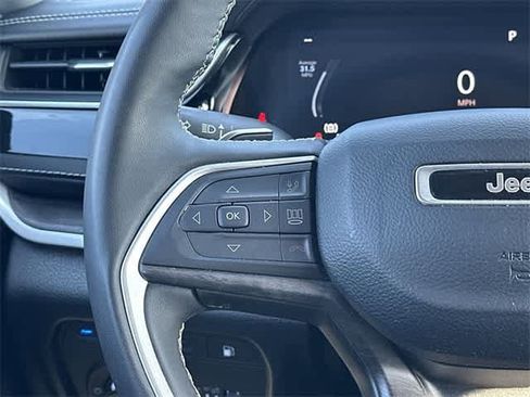 Used 2022 Jeep Grand Cherokee Limited 4xe image 9