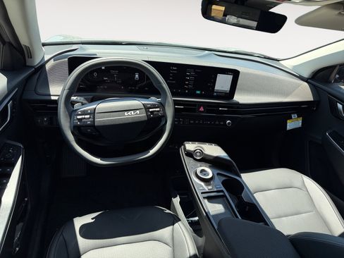 New 2026 Kia EV6 Wind RWD image 15