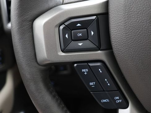 Used 2021 Ford Expedition XLT image 19