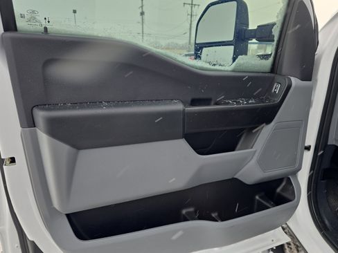 Used 2024 Ford F350 XL w/ 360-Degree Camera Package AWD/4WD image 12