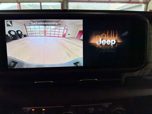 New 2026 Jeep Gladiator Sport AWD/4WD image 19