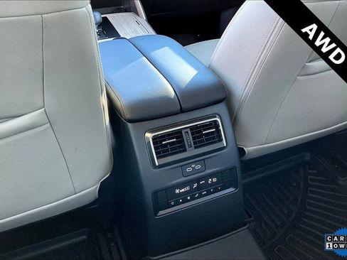 Used 2025 MAZDA CX-90 3.3 Turbo w/ Preferred Package image 10